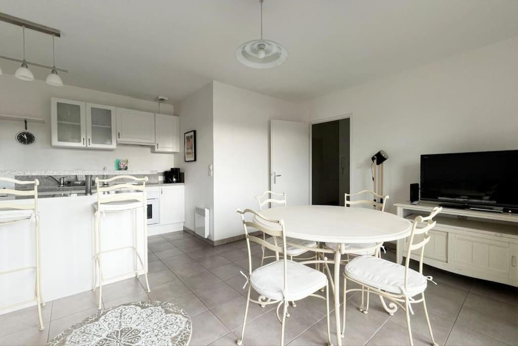 Апартаменты T2 4 Couchages A 2 Pas Du Bassin Гюжан-Местрас Экстерьер фото